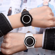 Load image into Gallery viewer, Retro Classic Simple Net Hipster Series Couple Watch
