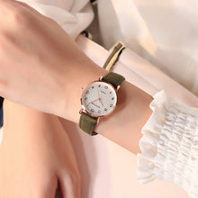 Load image into Gallery viewer, Women Watches Simple Vintage Small Dial Watch
