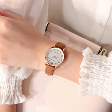 Load image into Gallery viewer, Women Watches Simple Vintage Small Dial Watch
